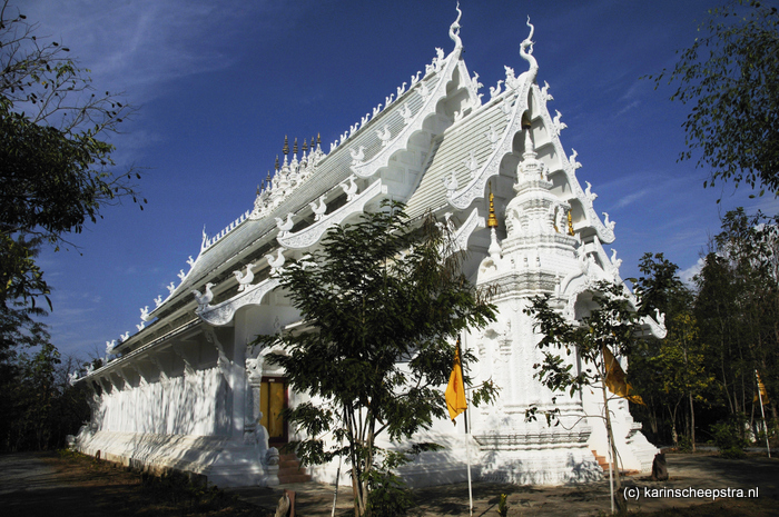 witte tempel phrae -foto: karin scheepstra-